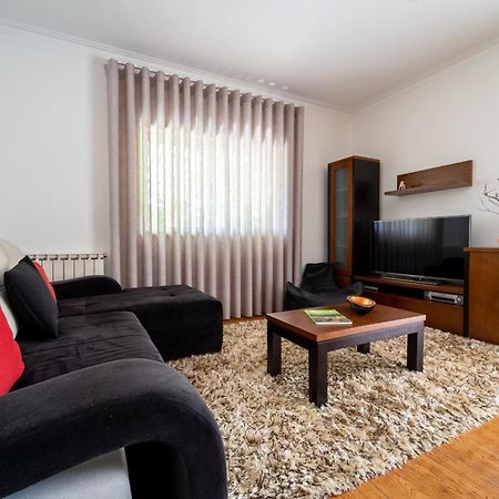 Gondomar Guimaraes - Moradia V3 Com Piscina Natural By House And People Exteriör bild