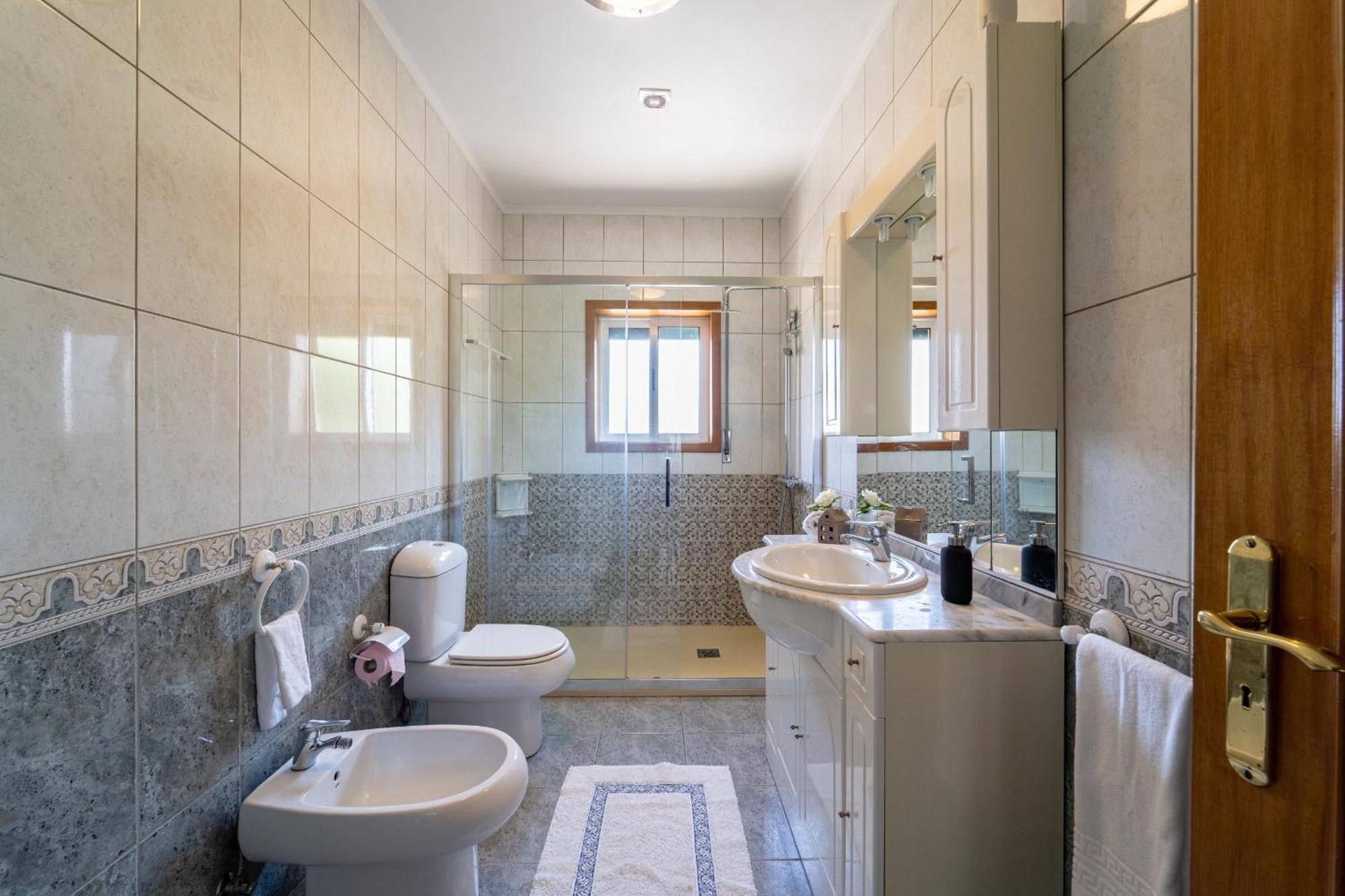 Gondomar Guimaraes - Moradia V3 Com Piscina Natural By House And People Exteriör bild