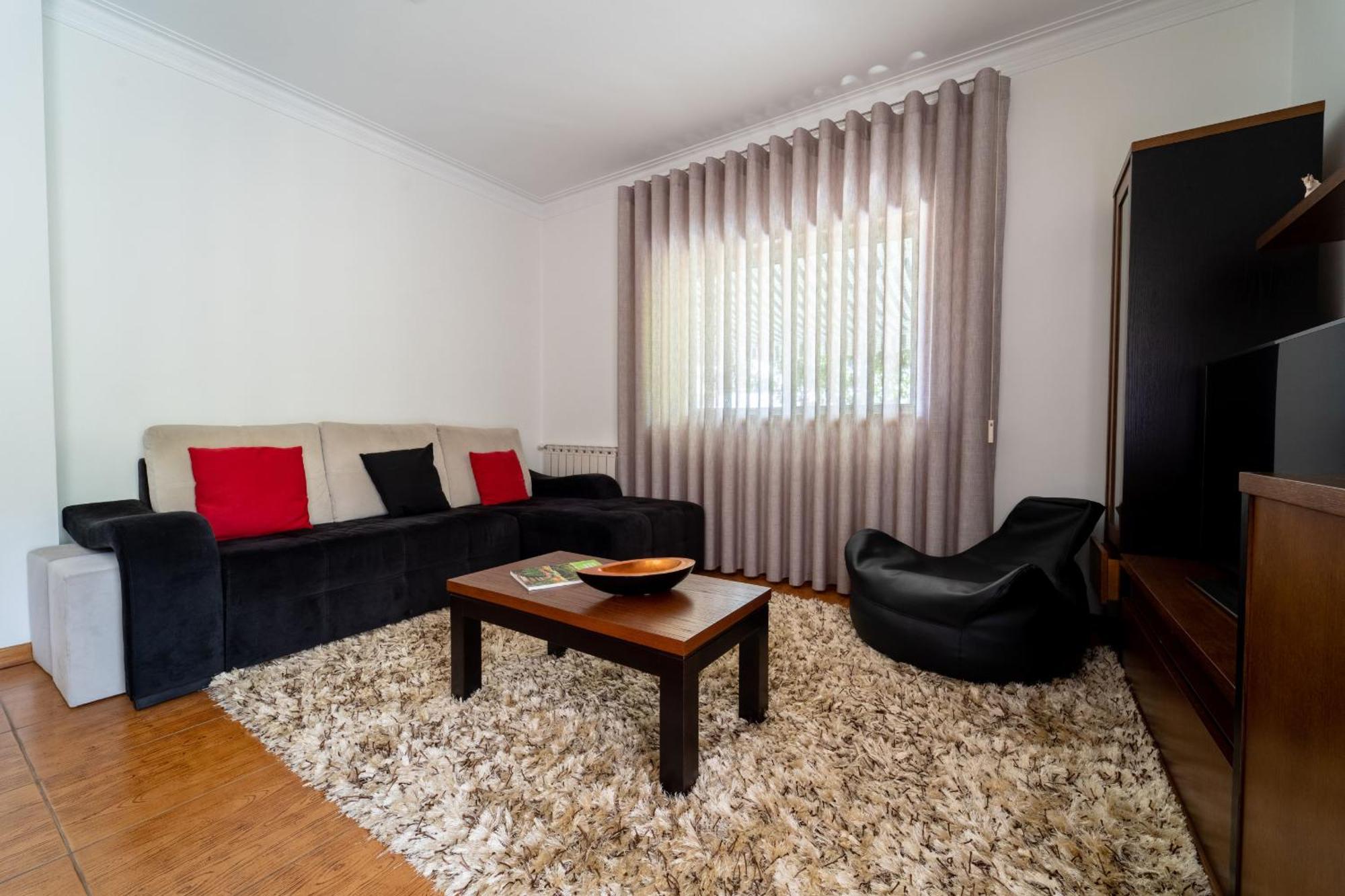 Gondomar Guimaraes - Moradia V3 Com Piscina Natural By House And People Exteriör bild