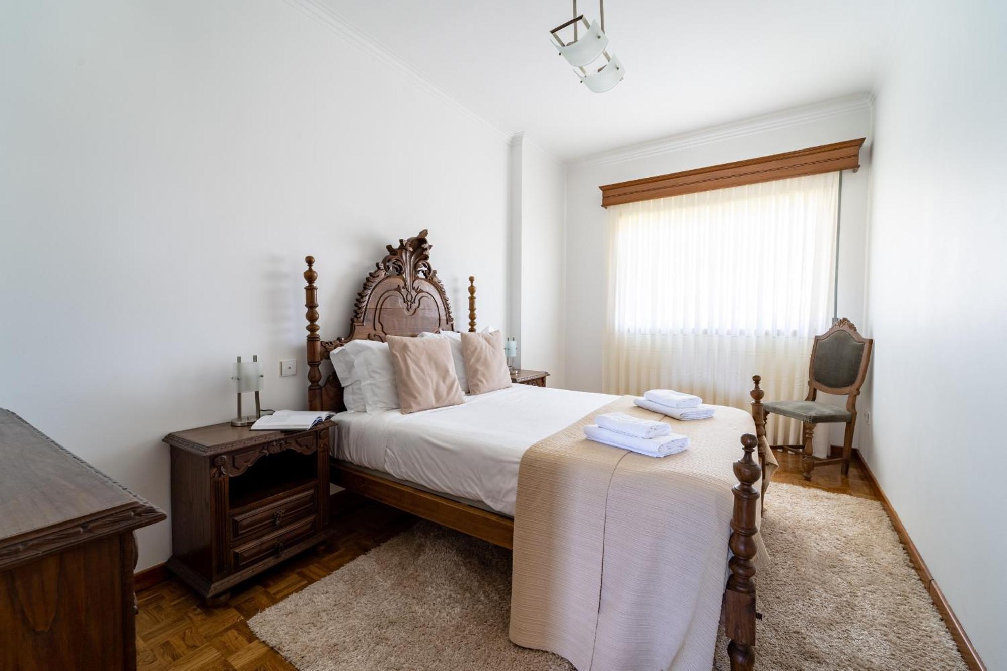 Gondomar Guimaraes - Moradia V3 Com Piscina Natural By House And People Exteriör bild