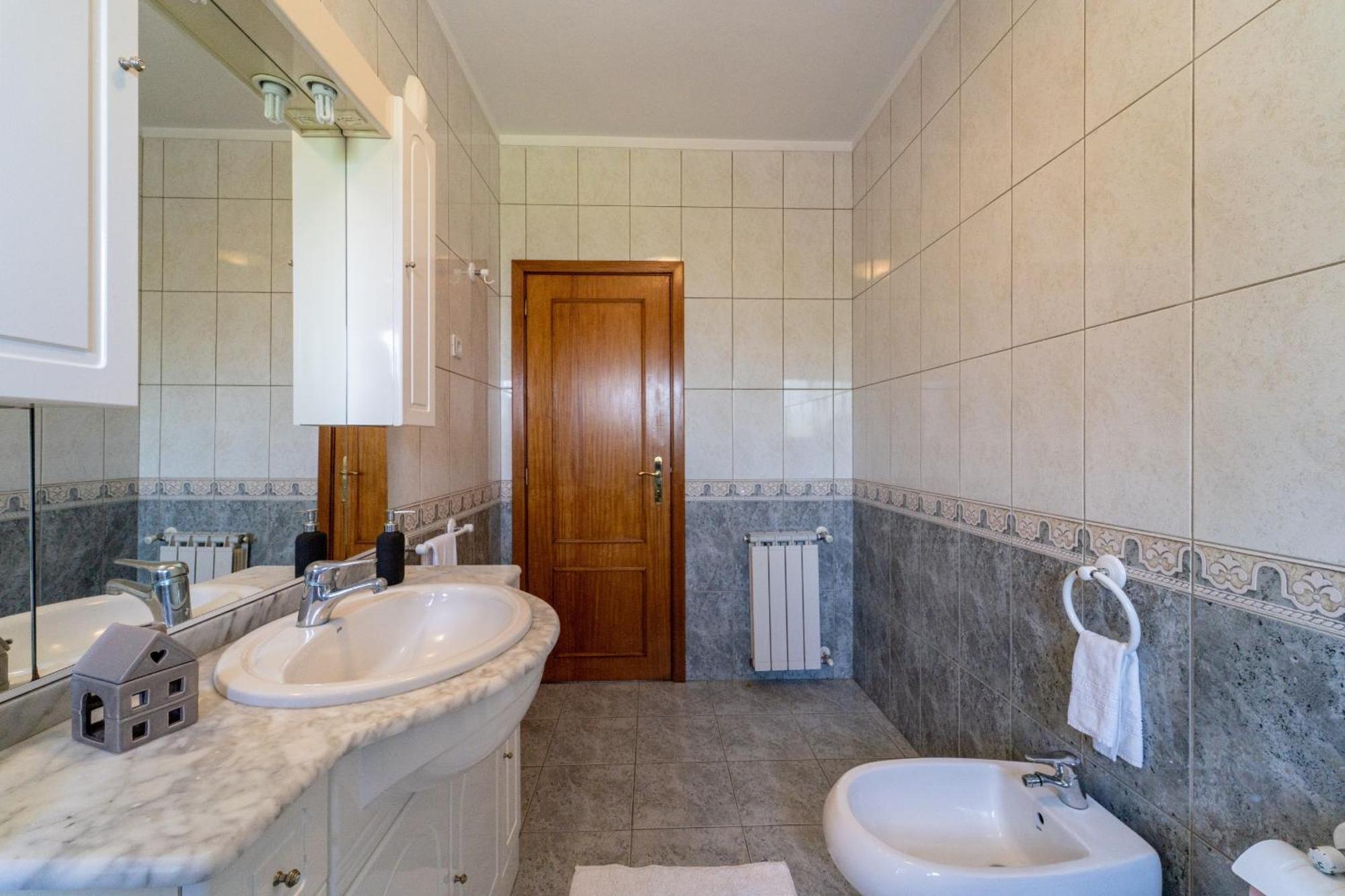 Gondomar Guimaraes - Moradia V3 Com Piscina Natural By House And People Exteriör bild